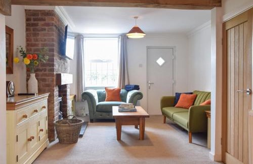 Little Leigh House | Riverview Cottage