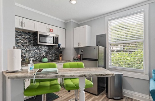 Melbourne Apartment | Riverview Green: Downtown Melbourne Apartment