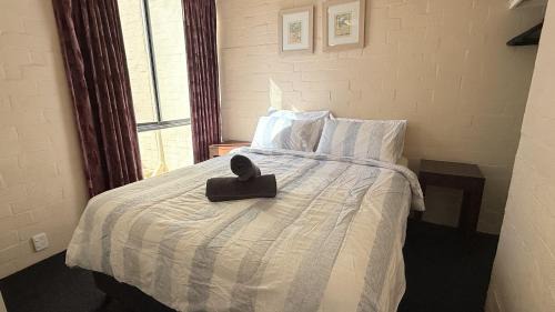 Kalbarri Apartment | Riverview Kalbarri 84 | Poolside | Pool | Sleeps 5