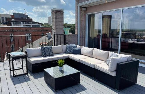 Historic District - North House | Riverview Penthouse