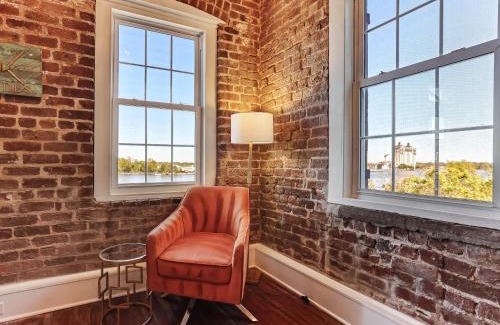 Historic District - North House | Riverview Terrace