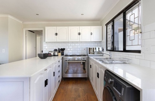 Rooiels Apartment | Riverview Villa - Two Bedroom Apartment, Sleeps 6