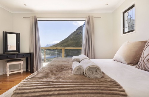 Rooiels Apartment | Riverview Villa - Two Bedroom Apartment, Sleeps 6