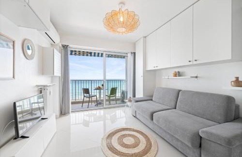 Roquebrune-Cap-Martin Apartment | Rives d'or 2, Beautiful beachfront studio, beach access, AC