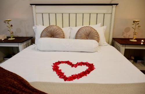 Velddrif Hotel | Riviera Hotel & Chalets