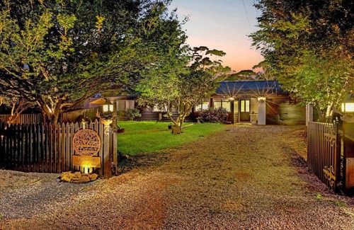 Wentworth Falls House | Riyzazt House Wentworth Falls