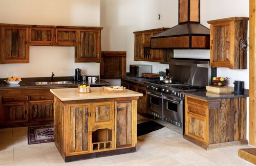 Wilson House | RMR: Lazy Bear Lodge in Wilson, WY