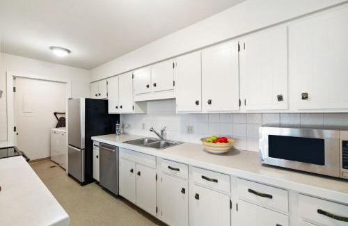 Teton Village Apartment | RMR: Teewinot C3 Condo in Teton Village