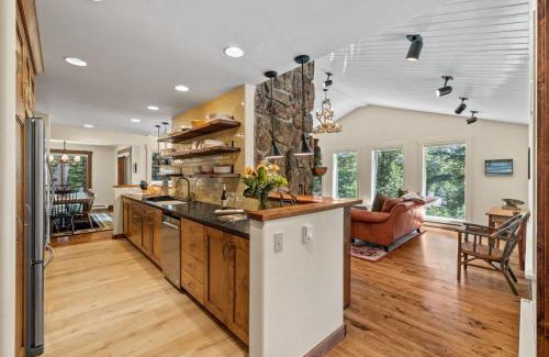 Teton Village House | RMR: Tuckaway House in Teton Village