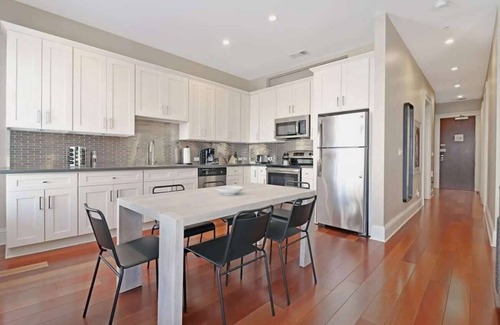 Central Business District House | Roami at Factors Row | Near Superdome | 2 Bedroom