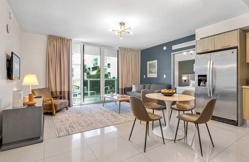 Brickell Apartment | Roami at Habitat Brickell | Balcony | 2BR #46