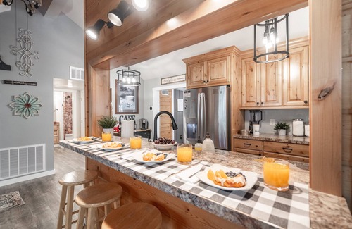 Island Park House | Roaming Buffalo – Pet-Friendly, Forest Views, Firepit Veranda, New Listing Near Yellowstone
