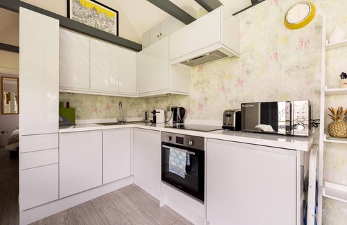 East Putney Apartment | Robin's Nest, 1 bedroom near Wimbledon