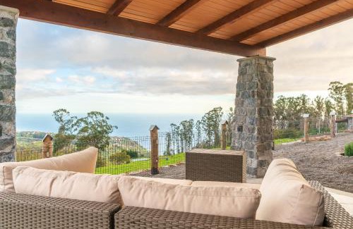 Calheta House | Rochão Village by Rent2U, Lda