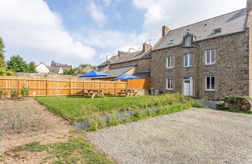 Saint-Coulomb Apartment | Rochebonne - One Bedroom Apartment, Sleeps 4