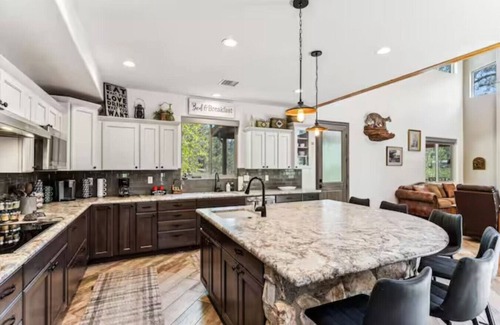 Clay Springs Cabin | Rock Creek Ranch