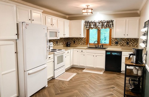 Rockbridge House | Rock Hill Retreat- a home with natural stone formations at every turn!