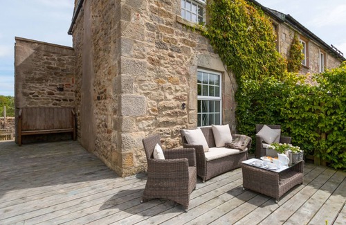 South Charlton Cottage | ROCK MILL COTTAGE, pet friendly, with open fire in Embleton