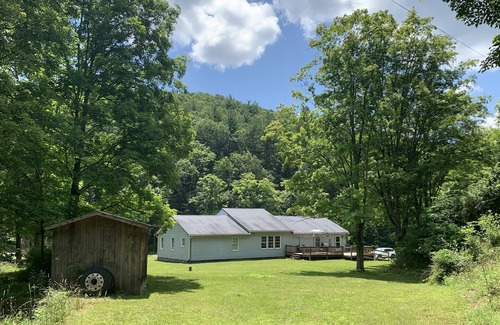 Kirby House | Rock Oak Ranch 100 mountain acres full house