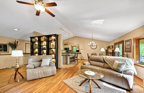 Beloit House | Rock River Retreat on Natures Ridge