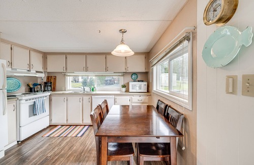 Rockaway Beach House | Rockaway Beach Home, Walk to Ocean, Pet Friendly!