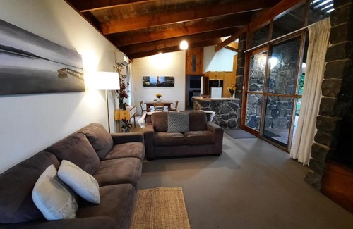 Ryanston Bed & Breakfast | Rockbank Retreat
