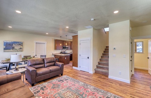 Rockerville Condo | Rockerville Gold Town Lodging #12-This two-bedroom condo is your perfect home base for adventure and relaxation. Just minutes from Mount Rushmore, Crazy Horse Memorial, Custer State Park, Sturgis, and the Badlands.