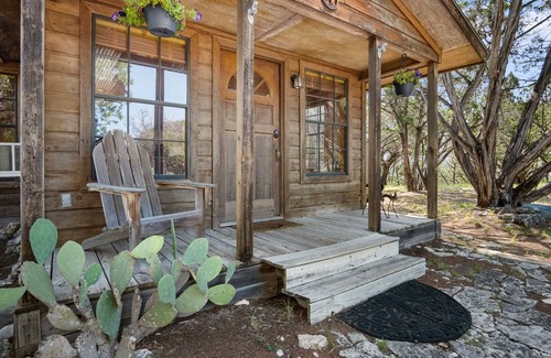 Pipe Creek Cabin | Rockin' B Ranch Ranch Love Shack
