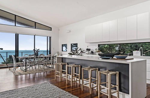 Wombarra House | 'Rockpool' - Amazing Ocean Views w/Direct Beach Access