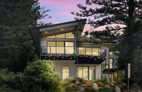 Coledale House | 'rockpool' - Direct Beach Access