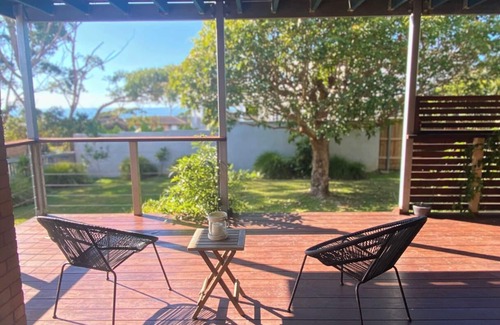 Narrawallee House | Rockpools Beach House - Pet Friendly