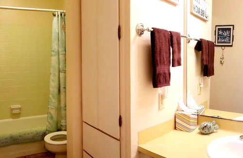 Sailhouse Condo | Rockport, TX - Waterfront Retreat, 2 BDRM 2 Bath