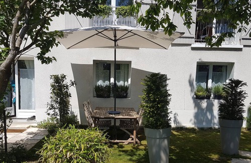 Conflans-Sainte-Honorine House | Rocks of the banks of the Seine