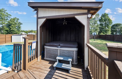 Rome House | Rocky 4, Newer 3 BR, Pool, Hot Tub, Fence, Tennis