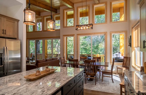 Piney Creek House | Rocky Creek Retreat - Private home with river access