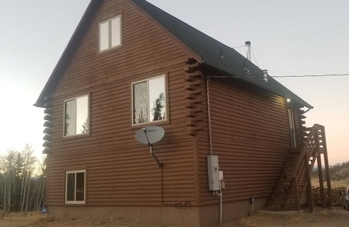 Indian Mountain Cabin | Rocky Mountain Family Friendly cabin with VIEWS that will take you breath away!