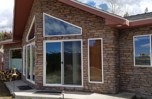 Black Hawk House | Rocky Mountain Getaway- Divide Views, Hot Tub, Skiing