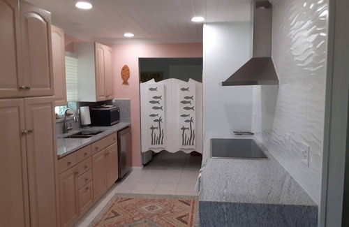 Stuart House | Rocky Point Stuart FL
