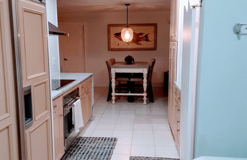 Stuart House | Rocky Point Stuart FL