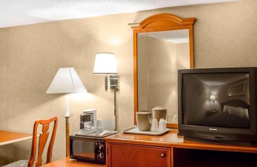 Dillsburg Hotel | Rodeway Inn Dillsburg