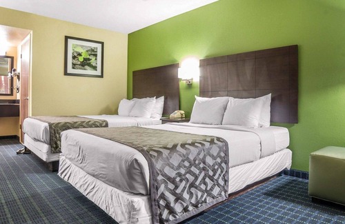 Needles Hotel | Rodeway Inn & Suites Needles