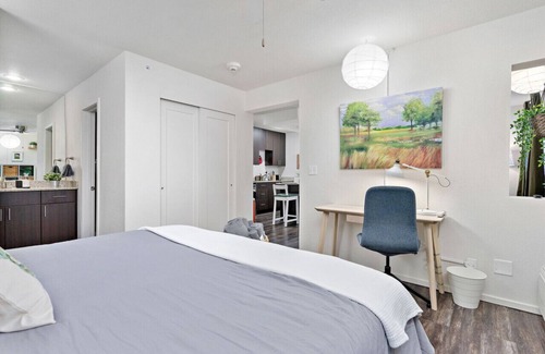 Prairie Village Apartment | ROE - 5 units · Lovely 5 in 1 units for large groups with parking