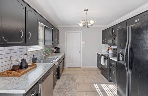 Clarksville Apartment | Roedeer Retreat Near Ft. Campbell & Pet Friendly