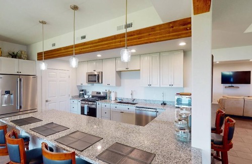 Gold Beach Apartment | Rogue Beach House Sum