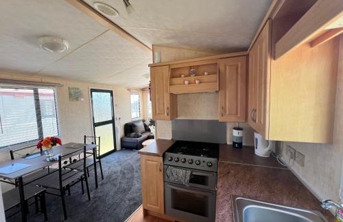 Colchester Apartment | Rohannah A&C Ultimate Caravan Retreat