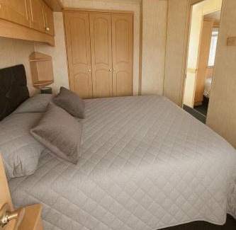 Colchester Apartment | Rohannah A&C Ultimate Caravan Retreat