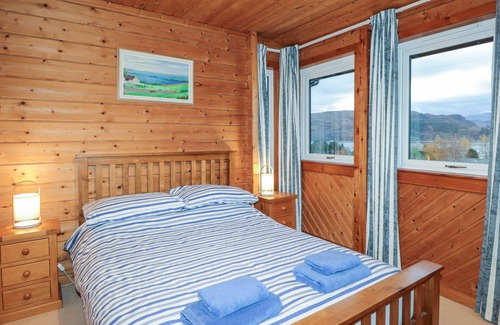 Strathcarron Cottage | ROISIN DHU, family friendly, character holiday cottage in Lochcarron