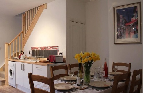 Salisbury Cottage | ROJOY, family friendly in Salisbury