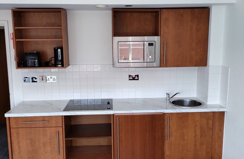 Courtfield Apartment | Roland House