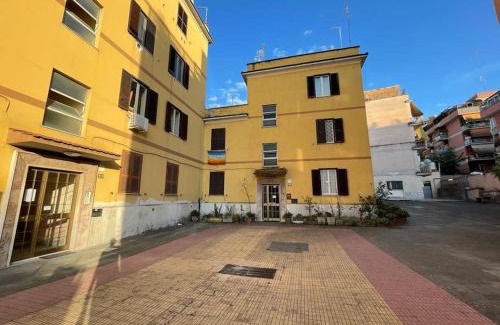 Quartiere XXVII Primavalle Apartment | Roma Battistini 66 Apartment, near Vatican City